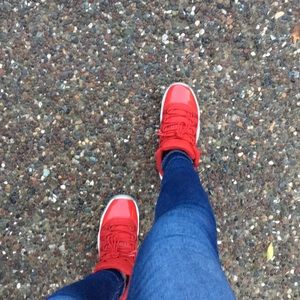 Win like 96’s (gym red) Jordan 11’s